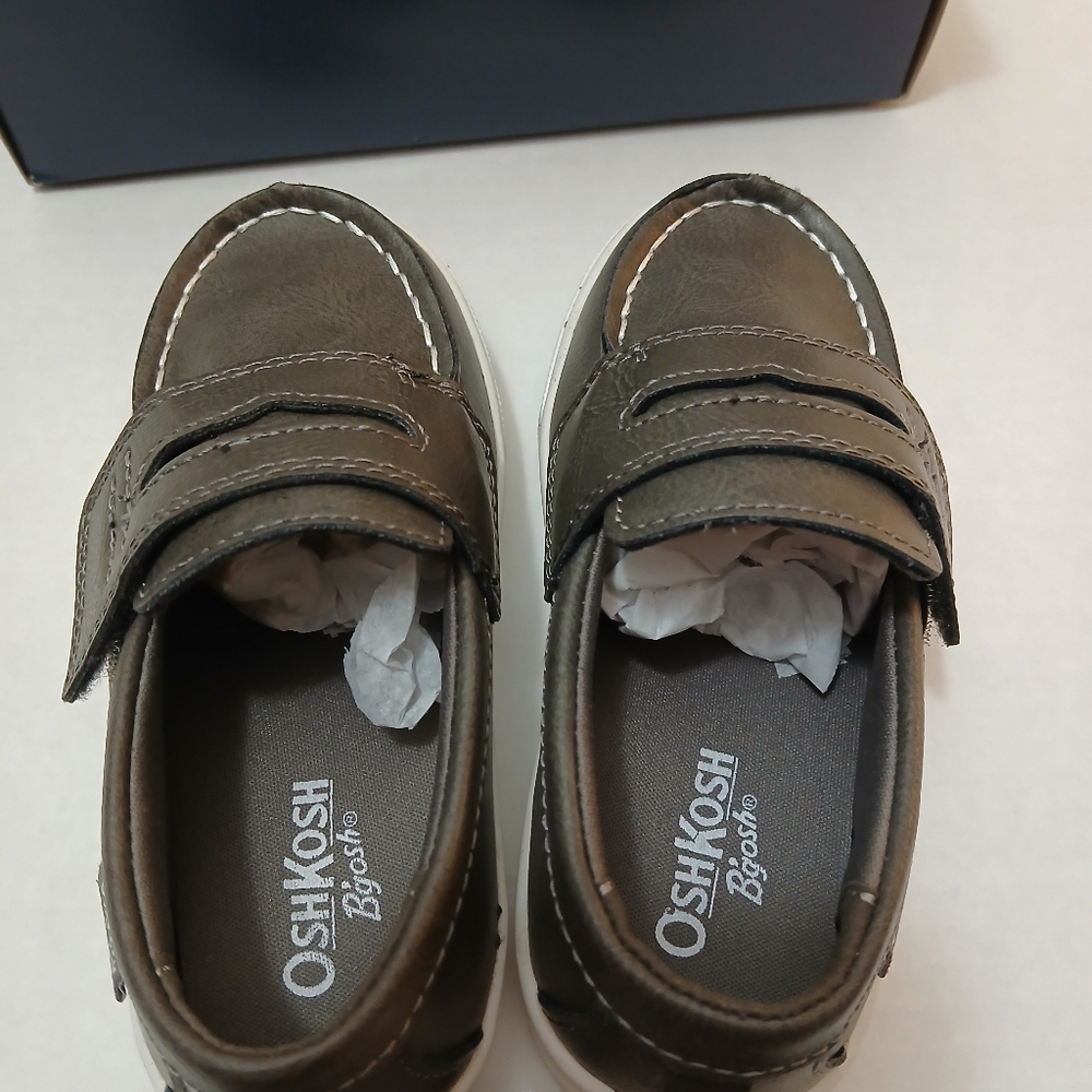 OshKosh B'gosh Kids' Loafers in Dark Gray Size 9 NEW - Picture 5 of 9